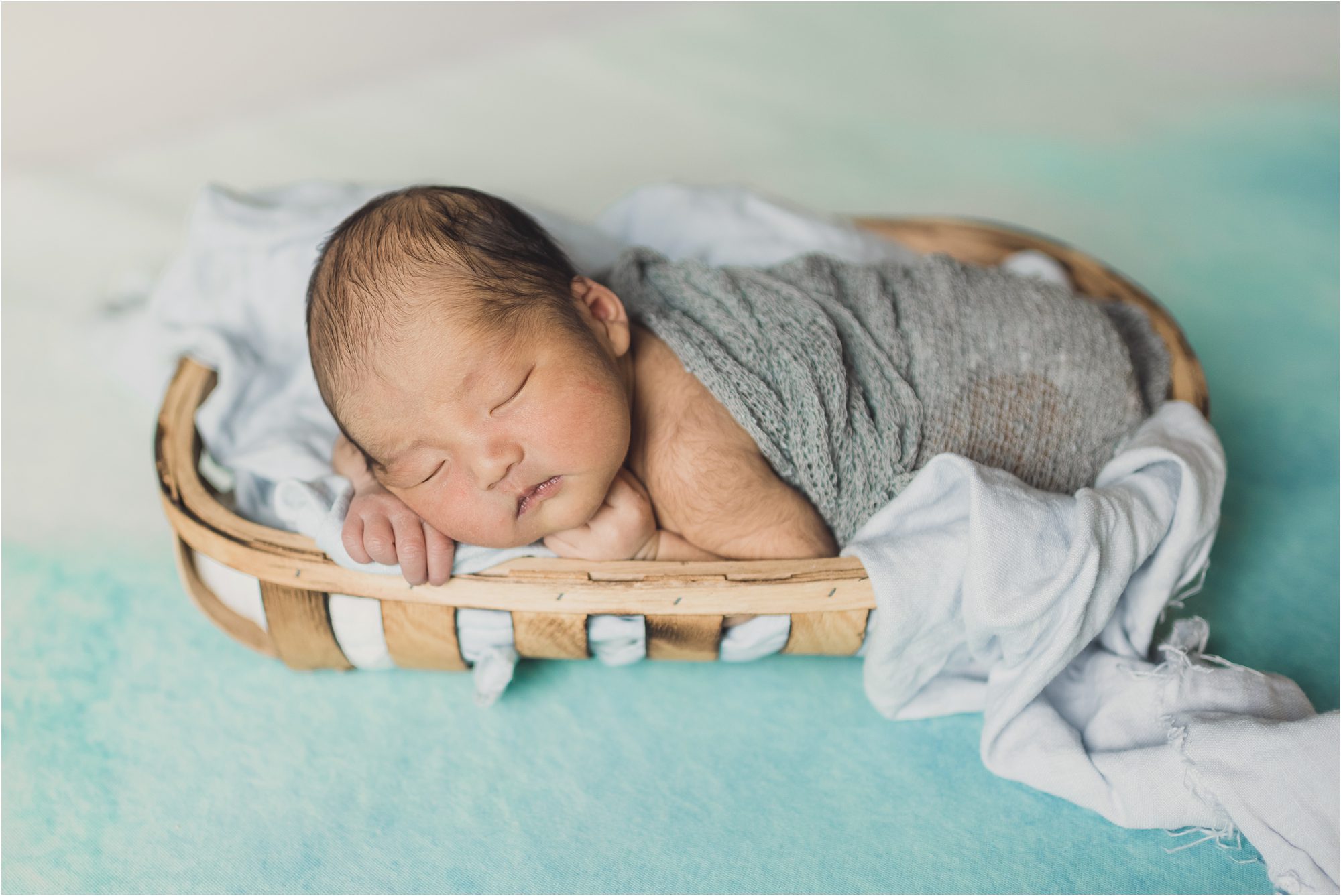 light and airy newborn pictures in LA 0013