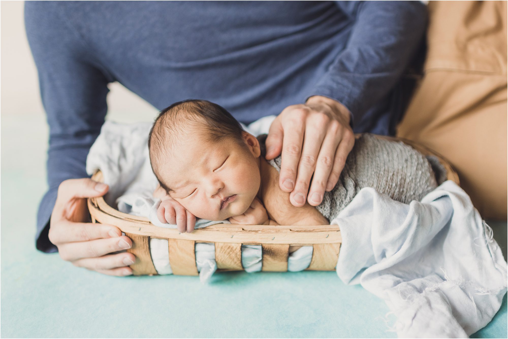 light and airy newborn pictures in LA 0015